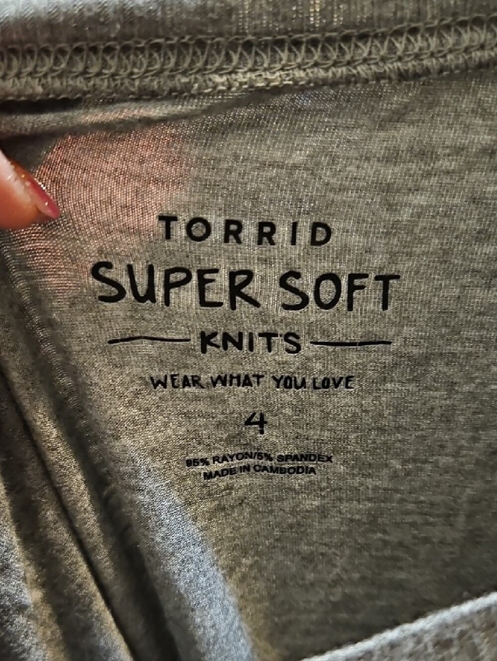 torrid Light Gray Short Sleeve Pullover Top - Picture 5 of 5